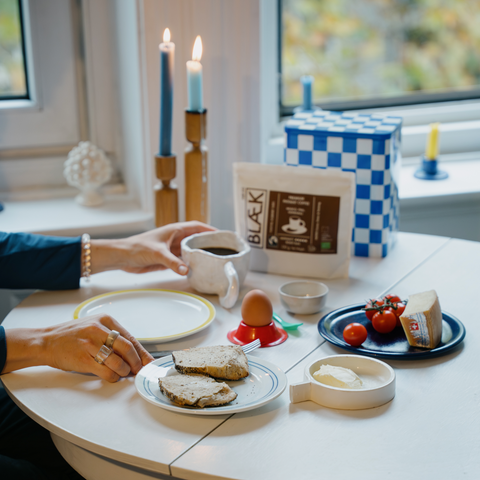 BLÆK Instant Coffee NØ.3 - Dark Roast - Bag